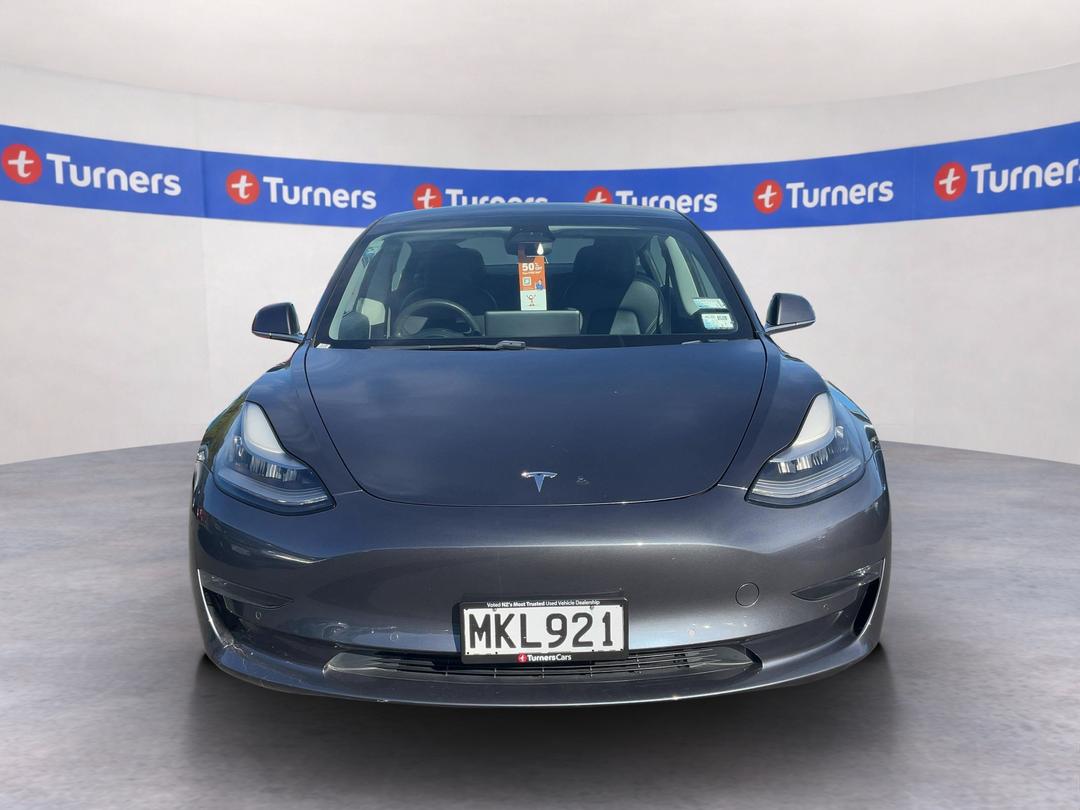 Photo '2' of Tesla Model 3