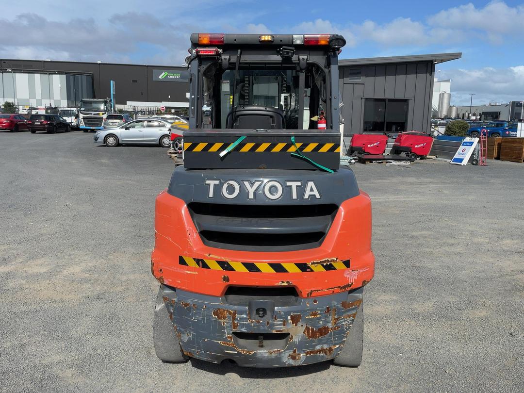 Photo '5' of Toyota 8FD 45N Forklift