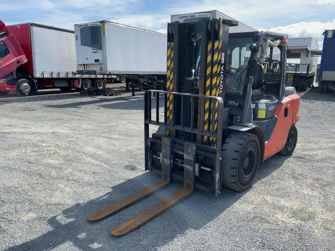 Photo '9' of Toyota 8FD 45N Forklift