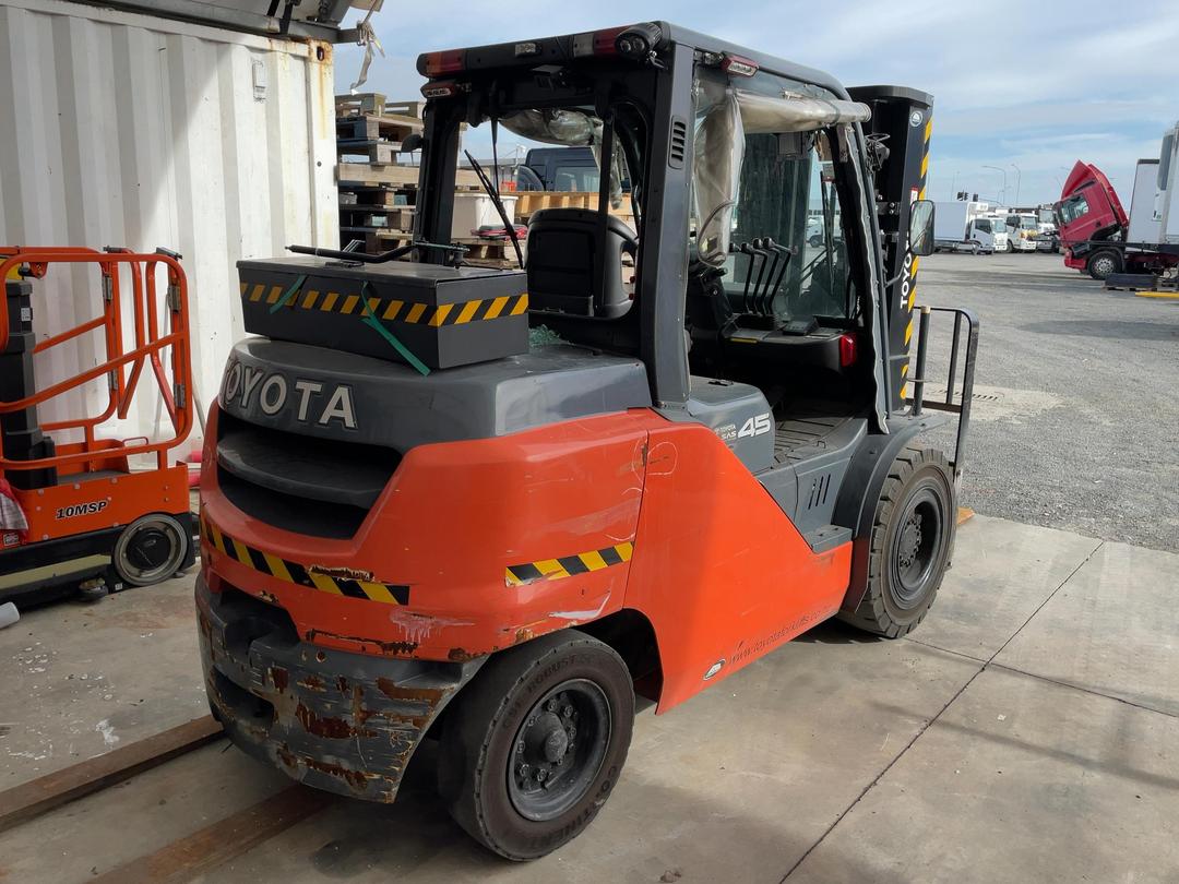 Photo '4' of Toyota 8FD 45N Forklift