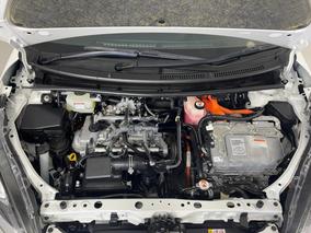 Photo '13' of Toyota Aqua