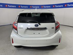 Photo '6' of Toyota Aqua