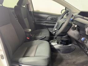 Photo '16' of Toyota Aqua