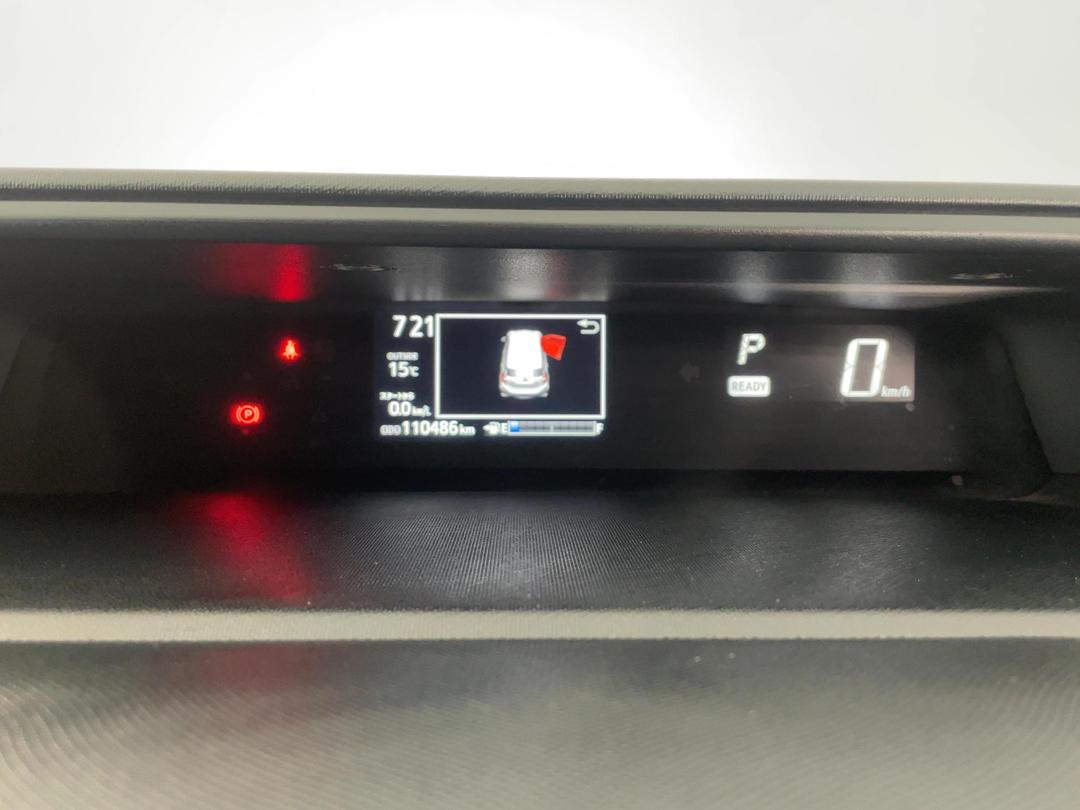 Photo '21' of Toyota Aqua