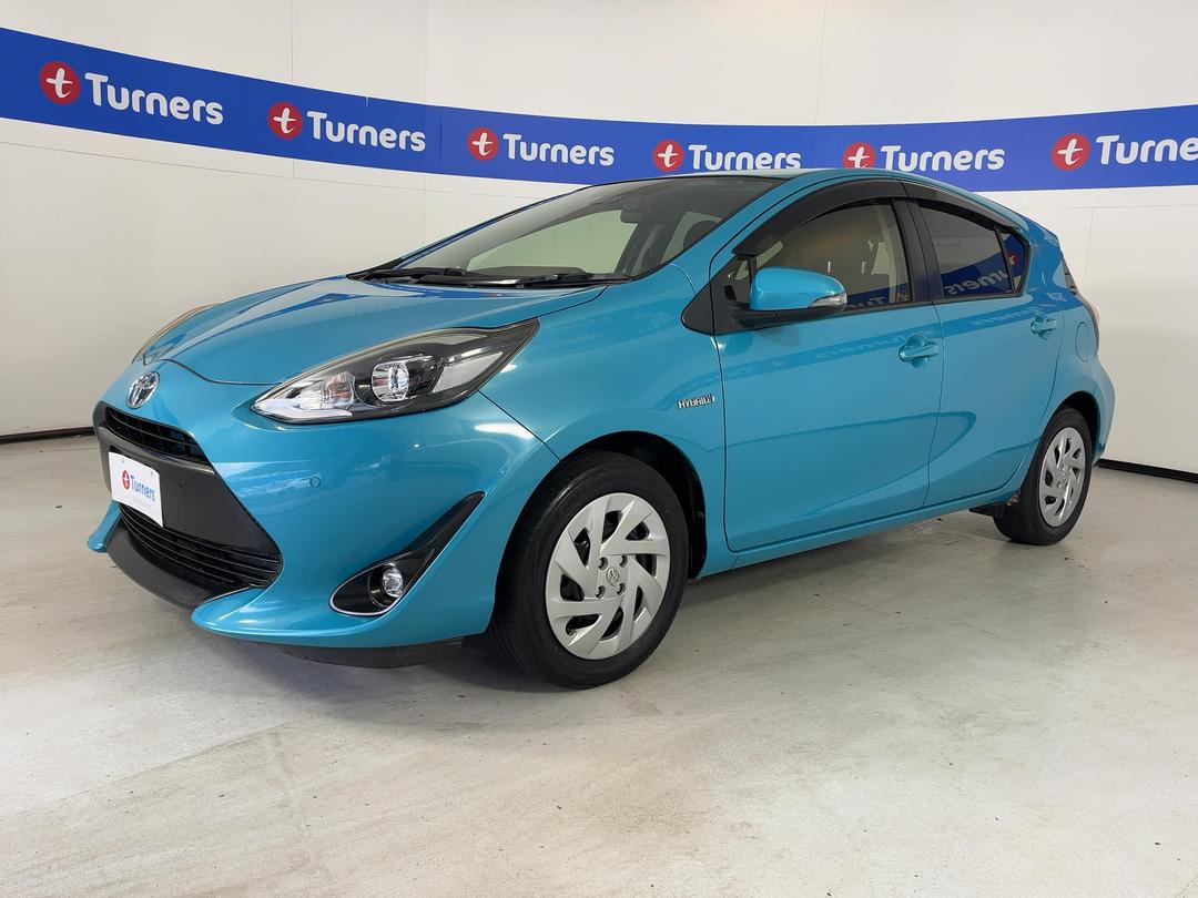 Photo '4' of Toyota Aqua