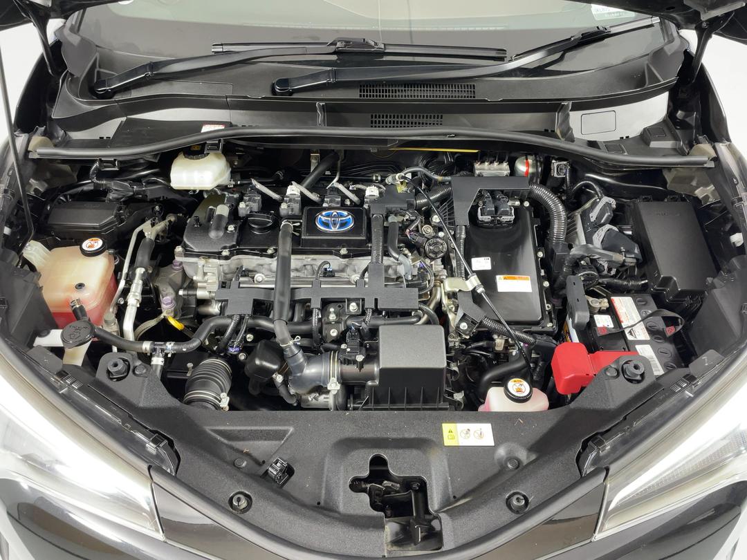 Photo '13' of Toyota C-HR