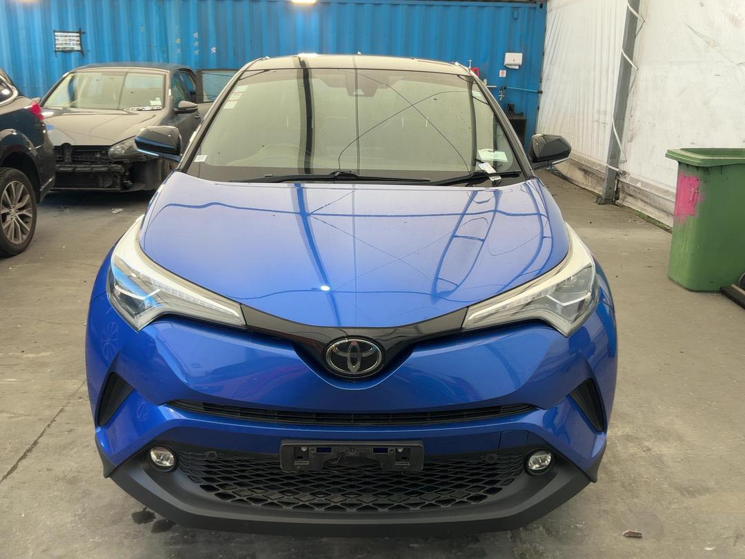 Photo '2' of Toyota C-HR Limited