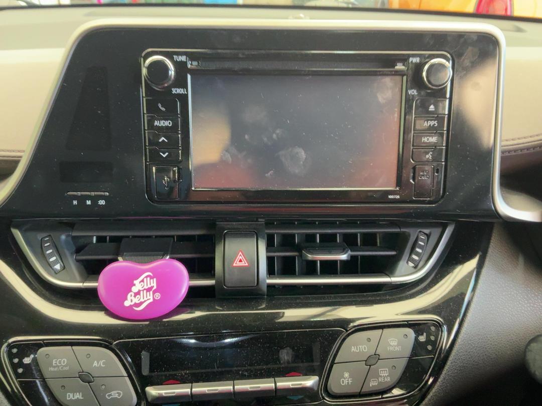 Photo '11' of Toyota C-HR Limited