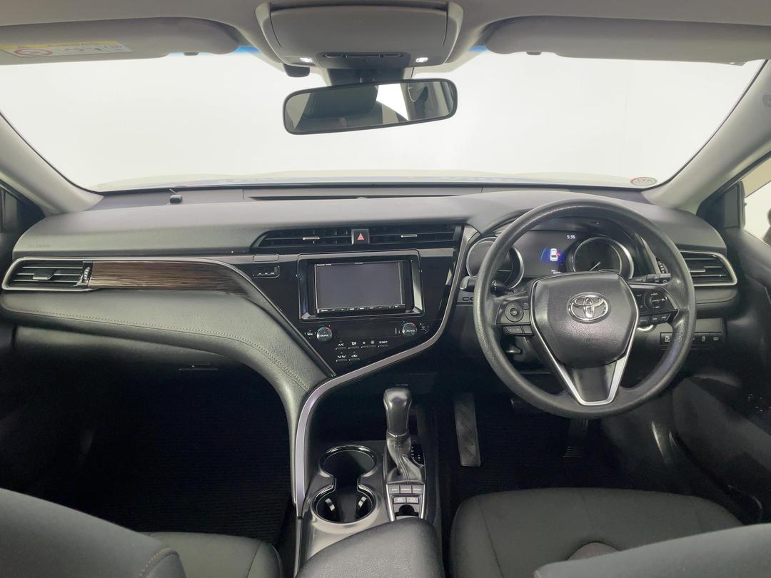 Photo '17' of Toyota Camry
