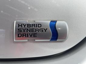 Photo '28' of Toyota Camry
