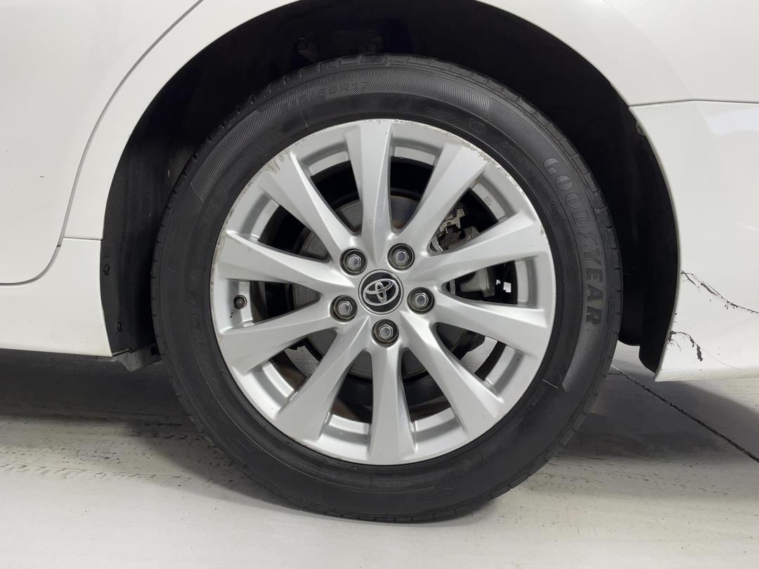 Photo '11' of Toyota Camry