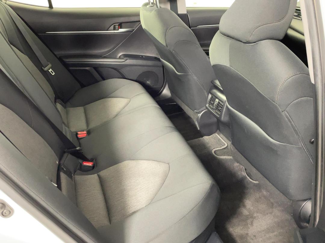 Photo '20' of Toyota Camry