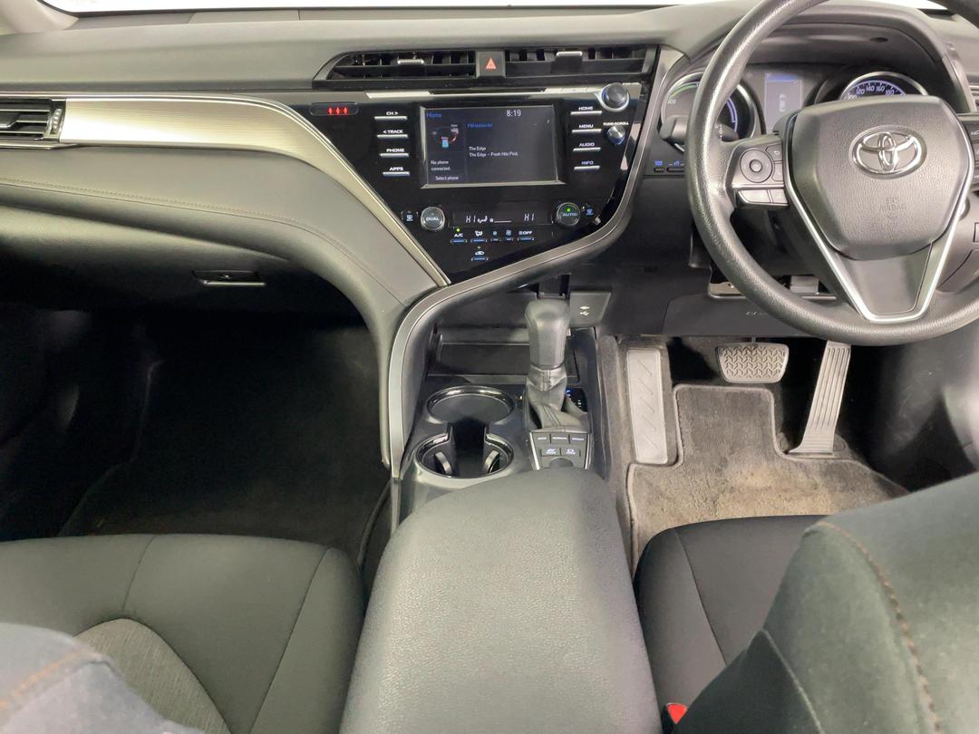 Photo '17' of Toyota Camry