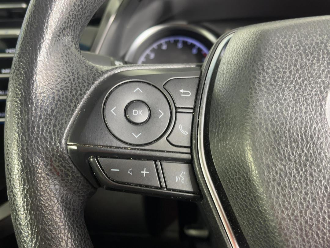 Photo '23' of Toyota Camry