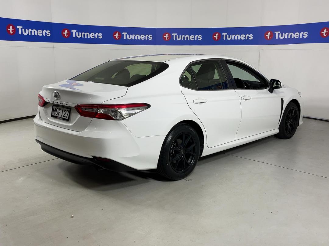 Photo '7' of Toyota Camry