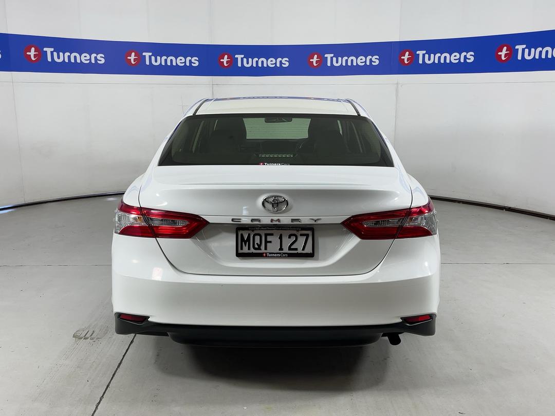 Photo '6' of Toyota Camry