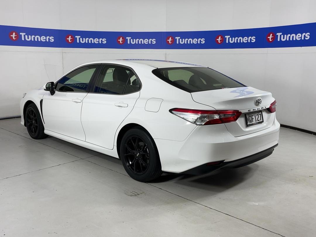 Photo '5' of Toyota Camry