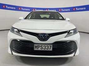 Photo '2' of Toyota Camry