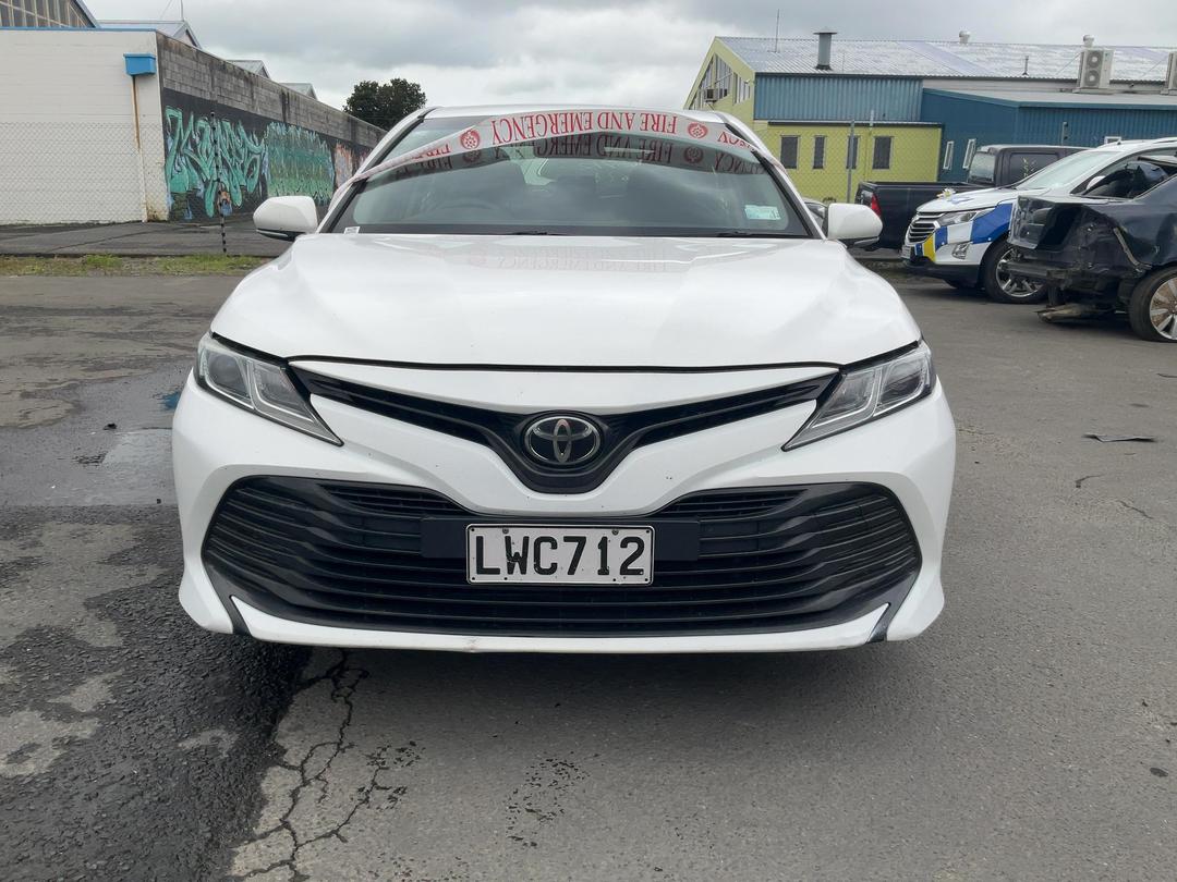 Photo '3' of Toyota Camry GL