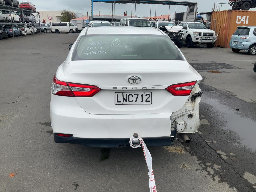 Photo '6' of Toyota Camry GL