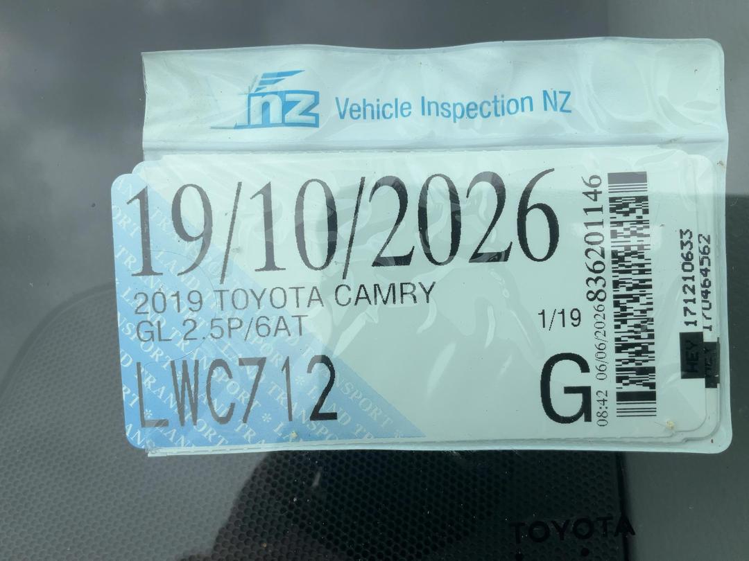 Photo '18' of Toyota Camry GL
