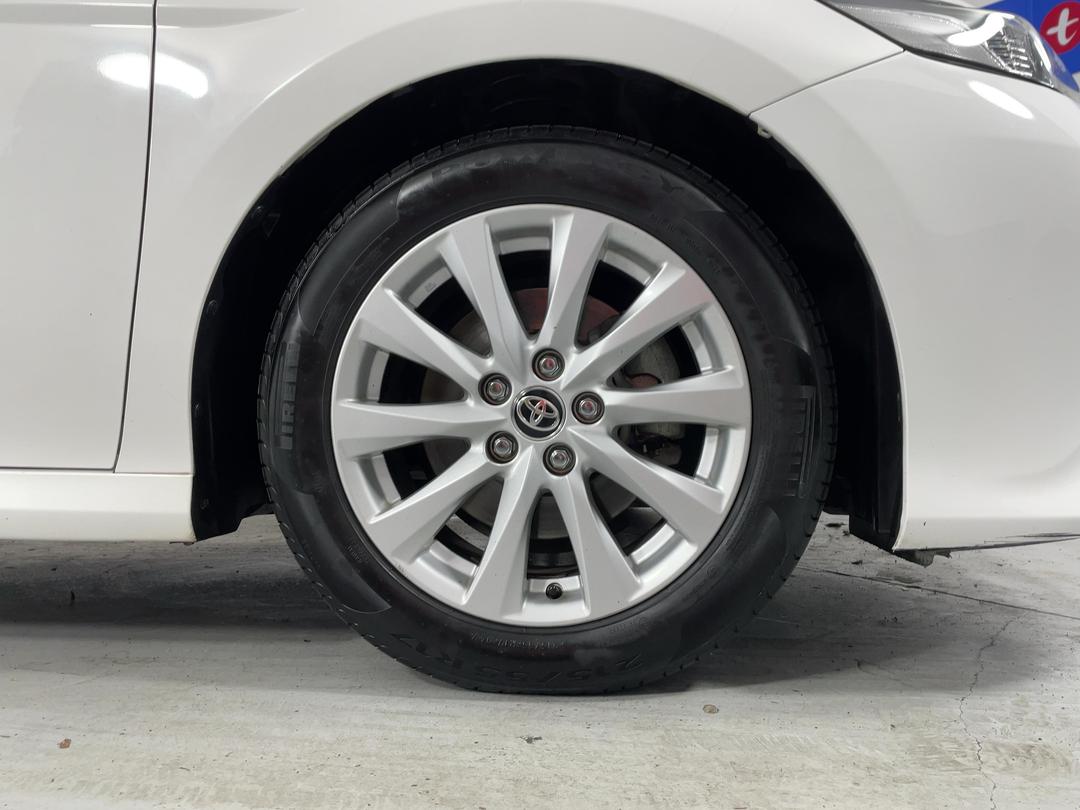 Photo '9' of Toyota Camry