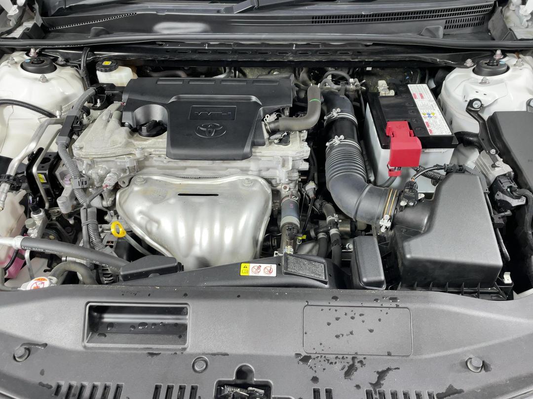 Photo '13' of Toyota Camry