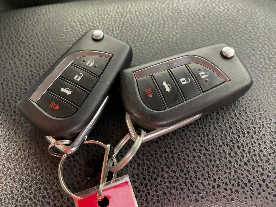 Photo '22' of Toyota Camry