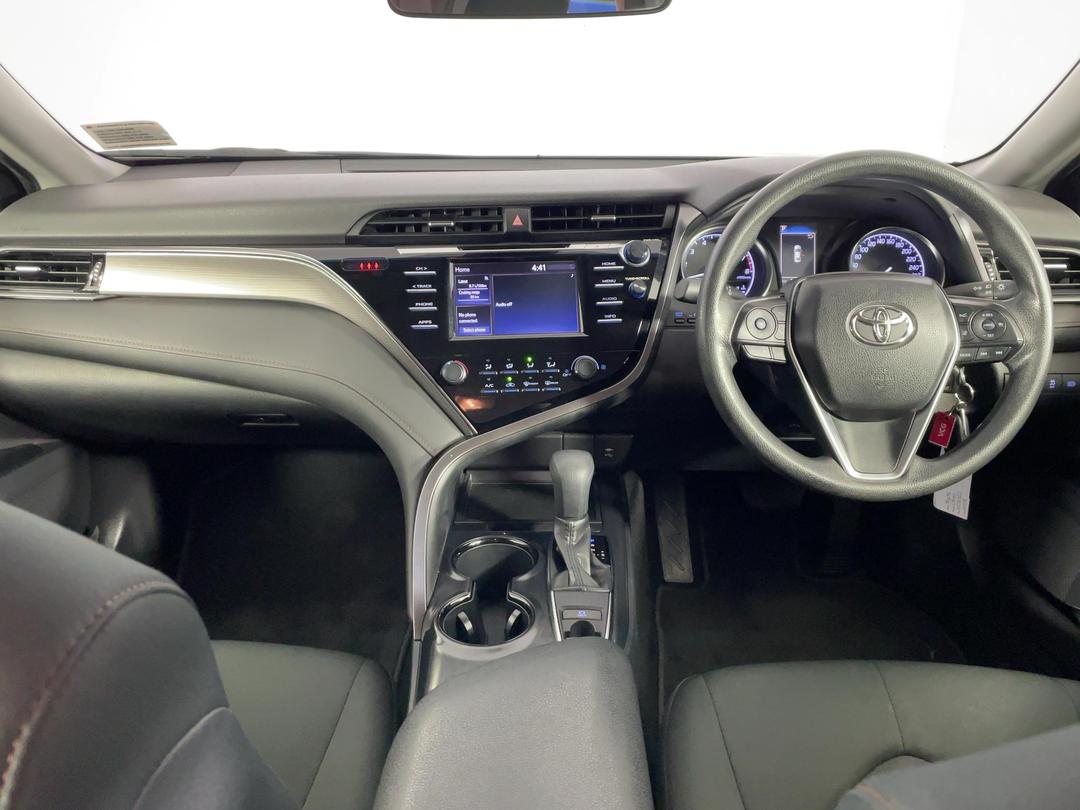 Photo '17' of Toyota Camry