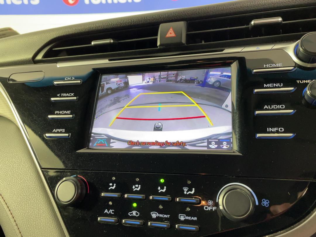 Photo '26' of Toyota Camry