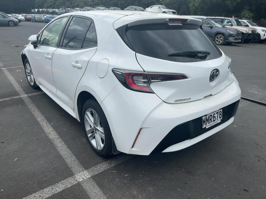 Photo '4' of Toyota Corolla GX