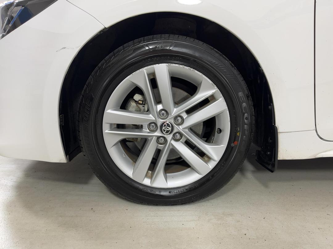 Photo '10' of Toyota Corolla