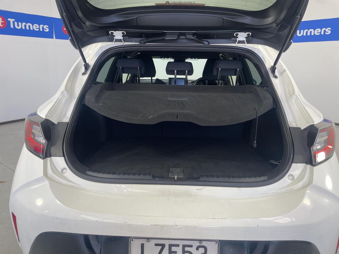 Photo '14' of Toyota Corolla