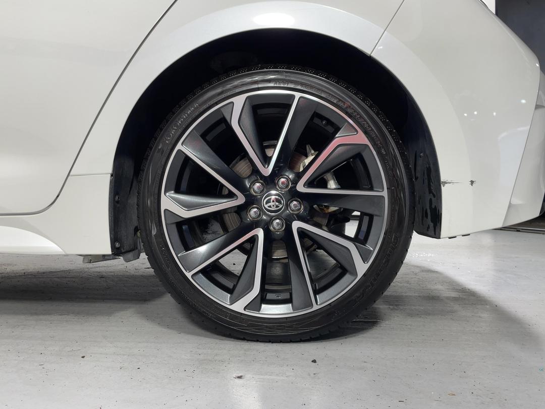 Photo '11' of Toyota Corolla