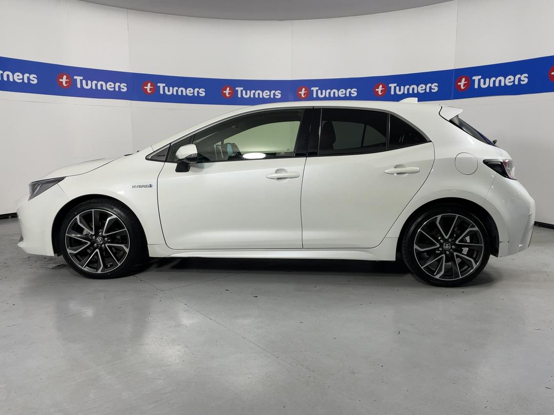 Photo '24' of Toyota Corolla