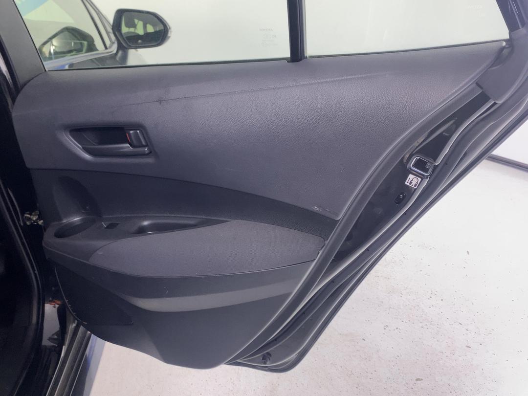 Photo '17' of Toyota Corolla Photo '17' of Toyota Corolla