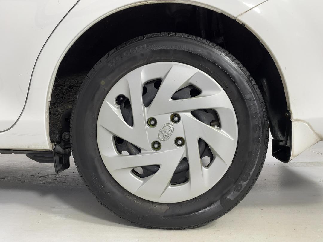 Photo '11' of Toyota Corolla