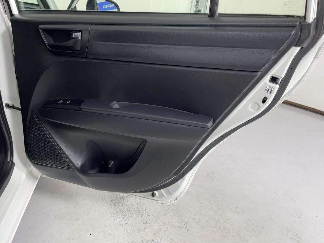 Photo '19' of Toyota Corolla