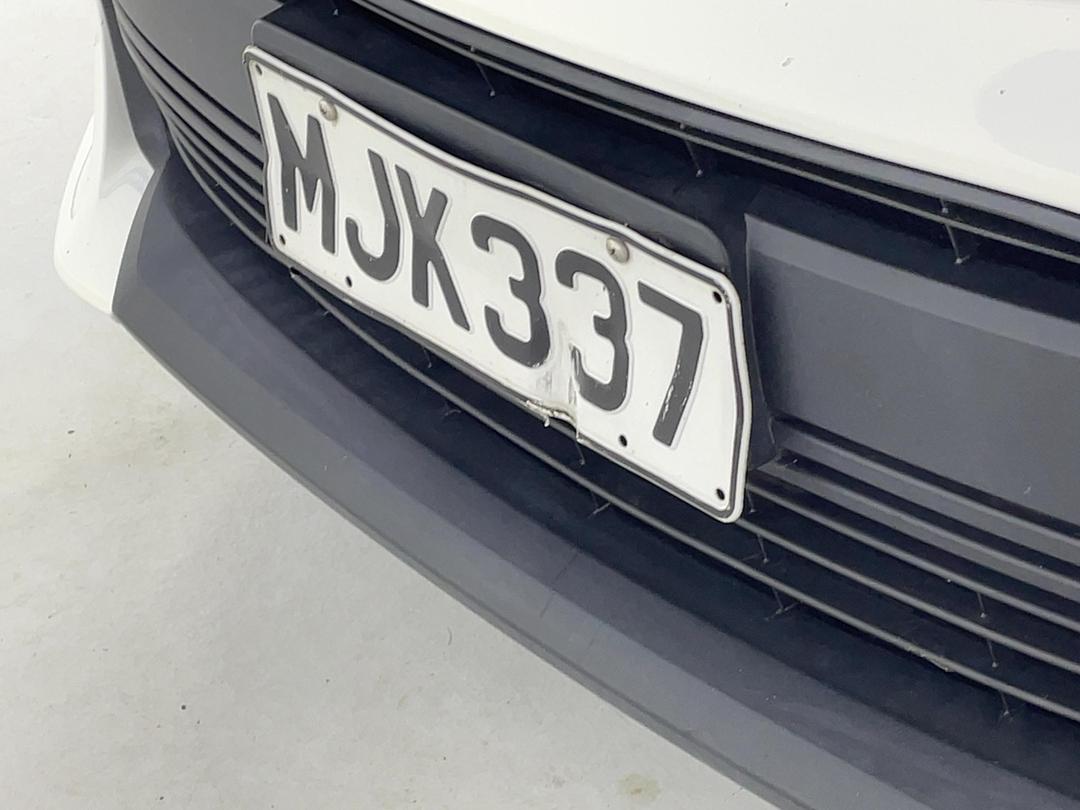 Photo '24' of Toyota Corolla