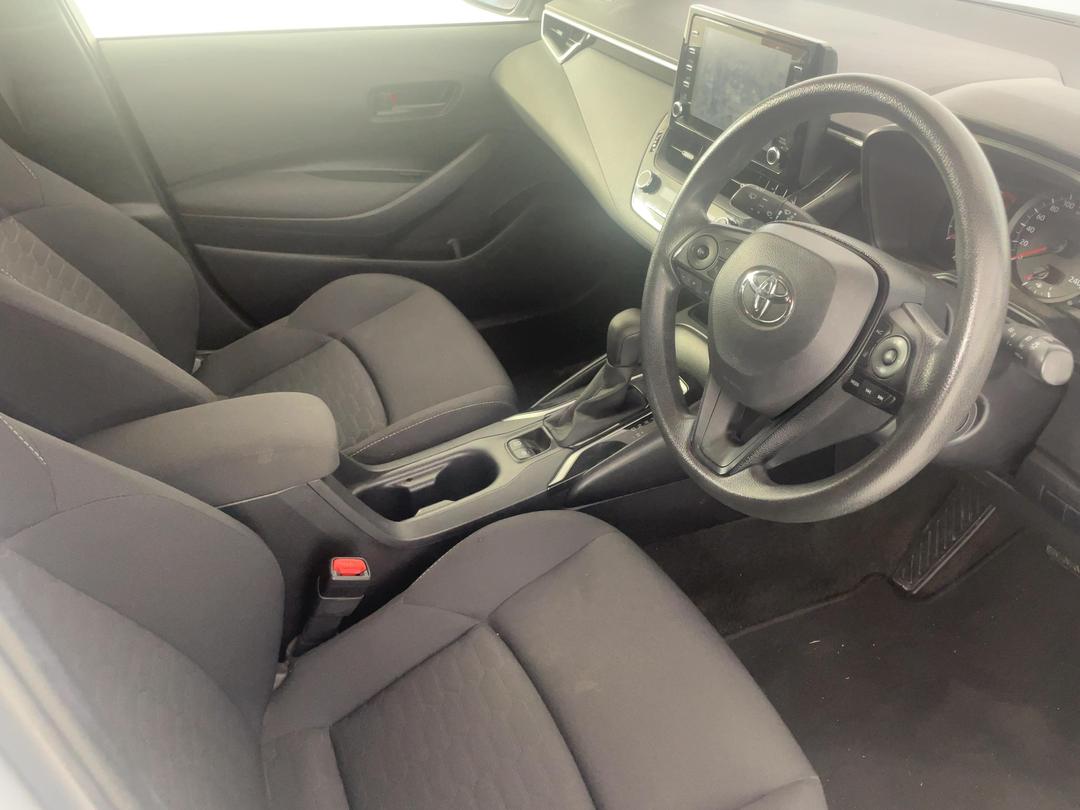 Photo '16' of Toyota Corolla