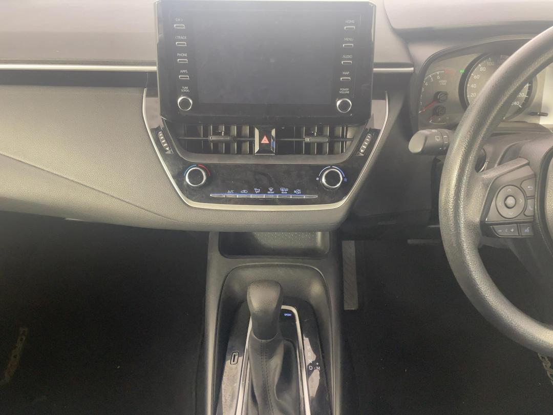 Photo '18' of Toyota Corolla