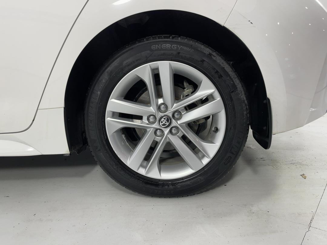 Photo '11' of Toyota Corolla