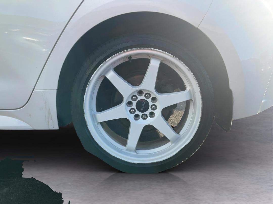 Photo '11' of Toyota Corolla