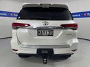 Thumbnail '6' of Toyota Fortuner