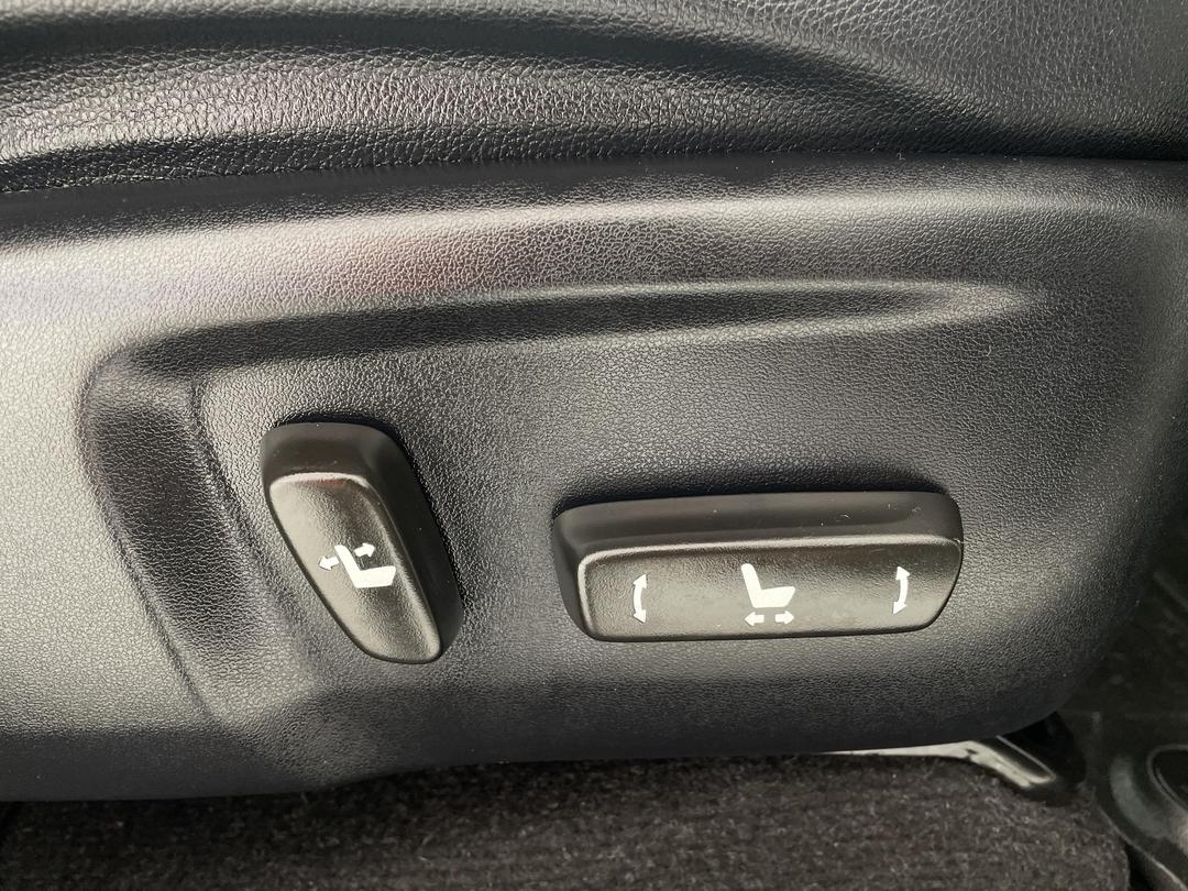 Photo '23' of Toyota Fortuner