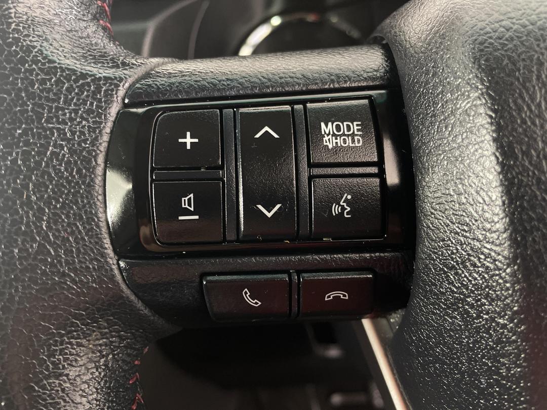 Photo '28' of Toyota Fortuner