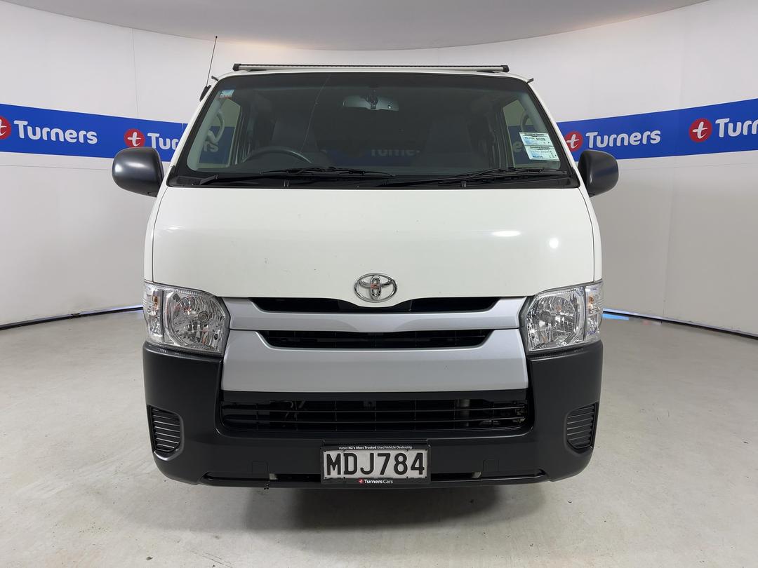 Photo '2' of Toyota Hiace