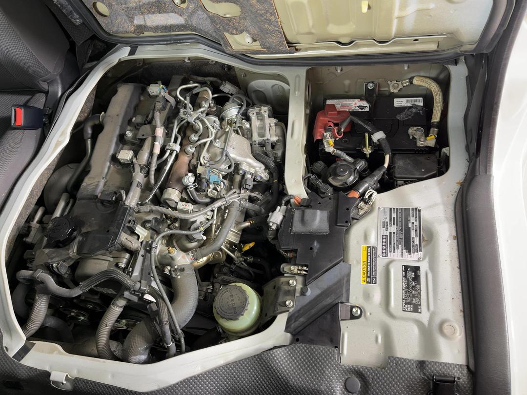 Photo '13' of Toyota Hiace