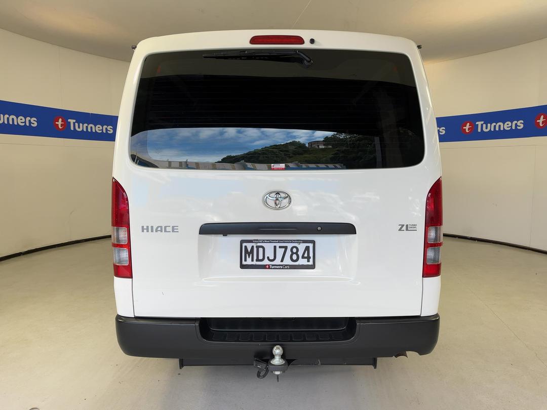 Photo '6' of Toyota Hiace