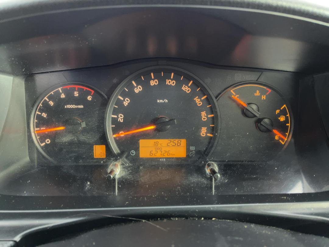 Photo '21' of Toyota Hiace